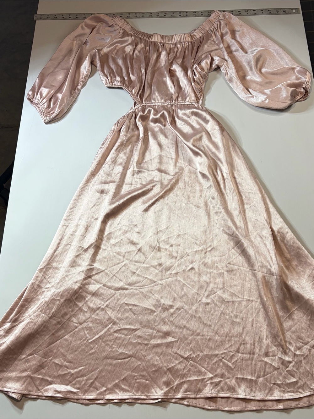 Arula Satin Off Shoulder Cutout Maxi Dress Champagne Resort Glam - Picture 5 of 10